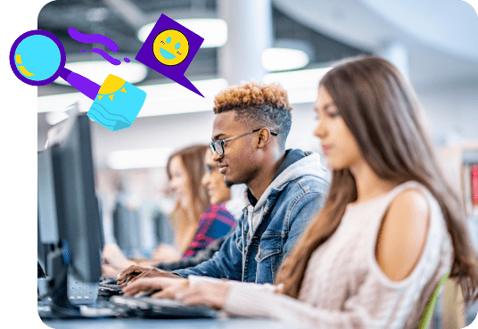 Pessoas estudando através do computador